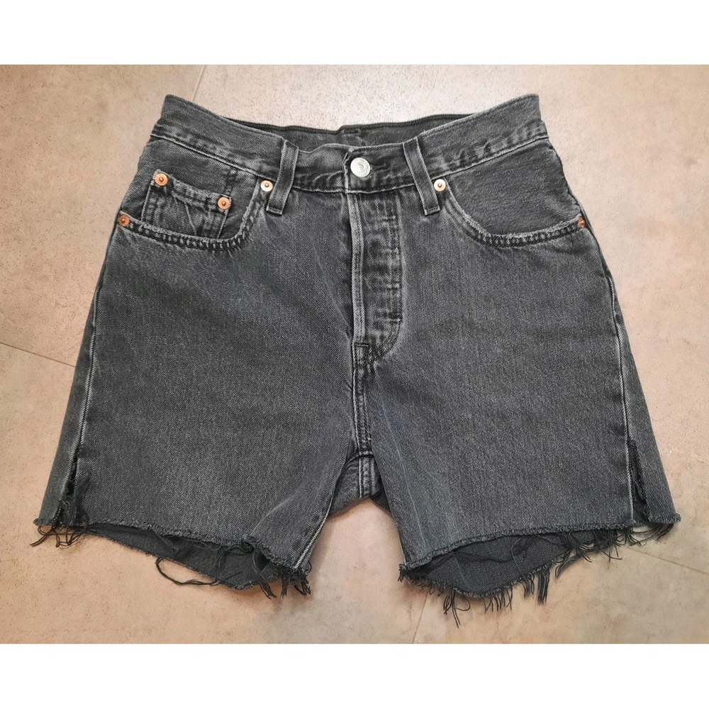 Levis Shorts Black Wash Button Up Womens  Size 25 Spring Summer